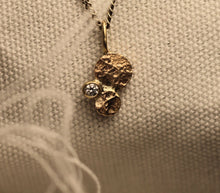 Load image into Gallery viewer, Lace of Light