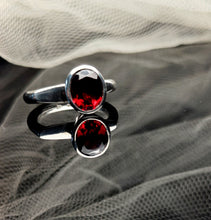 Load image into Gallery viewer, Surfing Granat