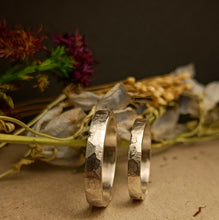 Load image into Gallery viewer, Flat Hammered