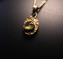 Load image into Gallery viewer, Whisper of green
