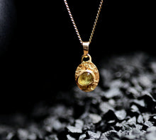 Load image into Gallery viewer, Whisper of green
