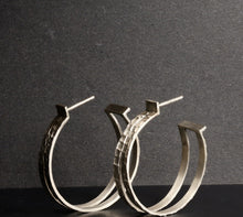 Afbeelding in Gallery-weergave laden, Brutal Double Arc
